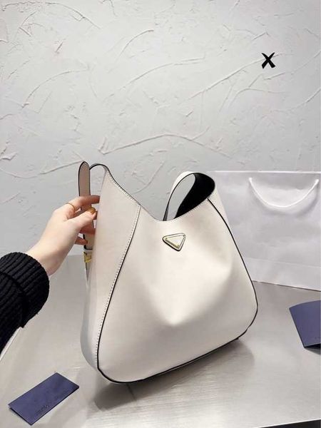 

2023 new crossbody bags for female tote large capacity shopping spring summer underarm hand single shoulder messenger bag shoulder handbag 5