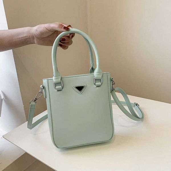 

2023 new shoulder bag fashionable handbag single messenger simplehigh