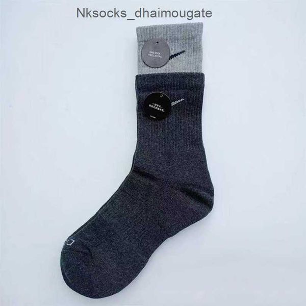

luxury fashion men's socks women's hook brand stockings designers fake two pairs splicing women men sports yoga breathable stockin, Black