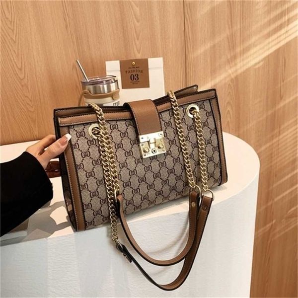 

2023 new luxury fashion bag light high-capacity one portable messenger totehigh