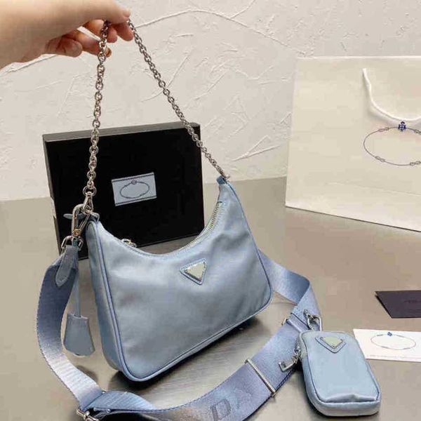 

2023 new luxury fashion bag autumn female messenger armpit versatile