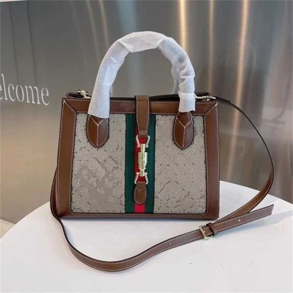 

2023 new luxury fashion bag large capacity trend portable tote singlehigh