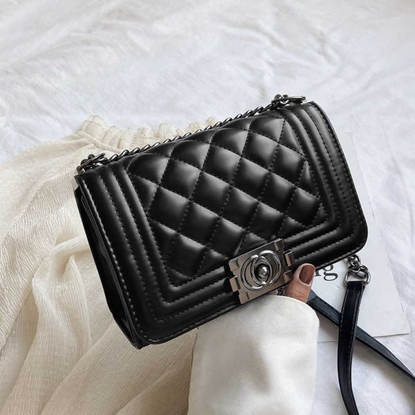 

luxury fashion bag popular women new small fragrant crossbody mesh red diamond chain shoulder baghigh