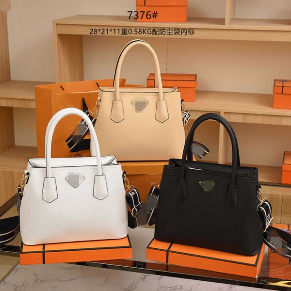 

70% 2023 luxury new small square large capacity women's one shoulder crossbody tote baghigh quality