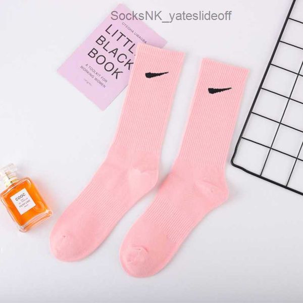 

luxury fashion men's socks women's hook brand stockings designers candy colorful medium long women men couple's stocking brea, Black