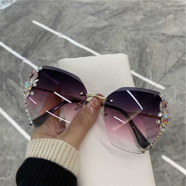 

sunglasses kammpt crystal sunglasses vintage rimless rhinestone women sun glasses oversized fashion luxury brand design eyeglasses uv400 g23, White;black