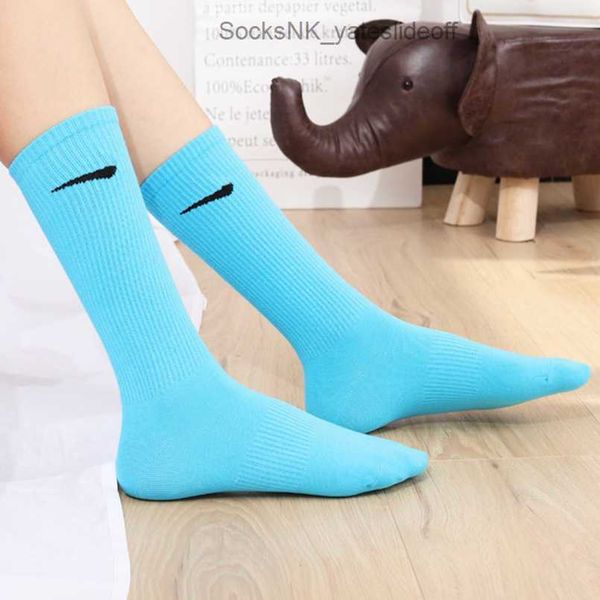 

luxury men's fashion socks women's hook brand stockings designers candy colorful medium long women men couple's stocking brea, Black