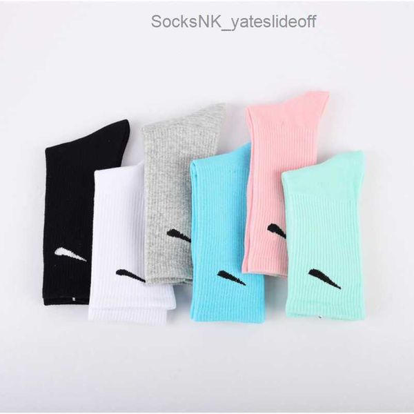 

luxury fashion men's socks women's hook brand stockings designers candy colorful medium long women men couple's stocking brea, Black