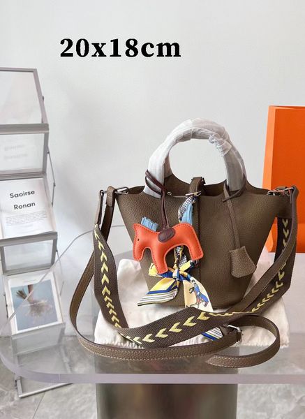 

shopping bag bucket bag layer cowhide allmatch food baskes shoulder crossbody lock h handbag leather womens female purses multi pochette