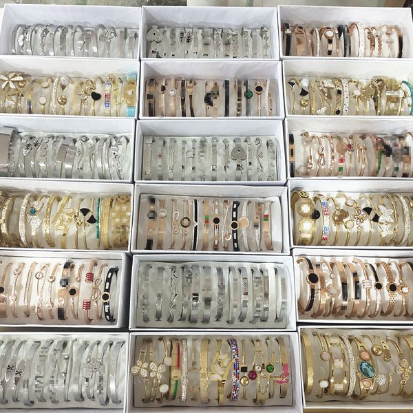 

bangle bracelet luxury brand batch mixed wholesale of 5 pieces of mixed goods floor price designer women wedding bracelets bangles gift jewe, Black