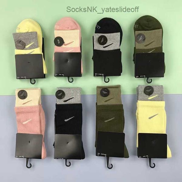 

men's socks fashion luxury women's hook brand stockings designers fake two pairs splicing women men sports yoga breathable stockin, Black