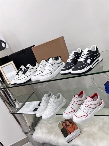 

2023 womens boots casual sports shoes travel fashion women lace-up sneaker leather cloth gym trainers flat designer shoe platform lady sneak, Black