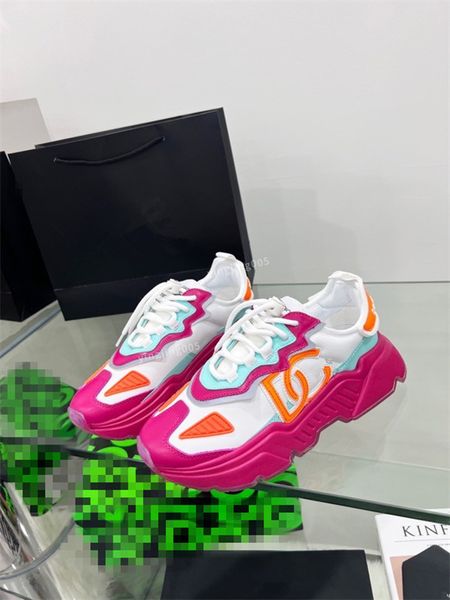 

2023 casual shoes women travel leather lace-up sneaker fashion lady designer running trainers letters woman shoe flat printed men gym sneake, Black