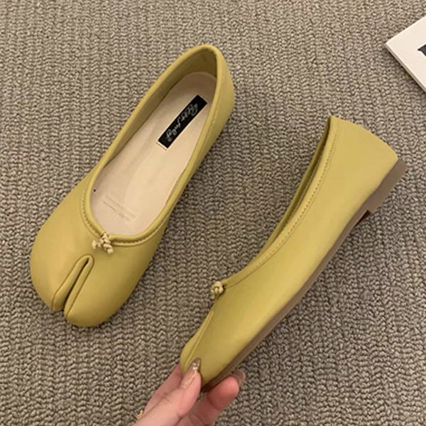 

dress shoes japanese style tabi ninja shoes women cozy leather flats split hoof toe loafers femme mary jeans mocasines ladies ballerina shoe, Black