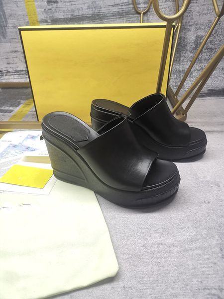 

designer slides women man slippers luxury sandals brand sandals real leather flip flop flats slide casual shoes sneakers boot, Black