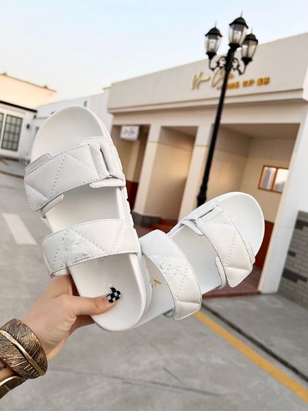 

slipper luxury designer sandal lady slides platform wedge rainbows summer slippers for women men ladies brands dearfoam rubber beach macaron, Black