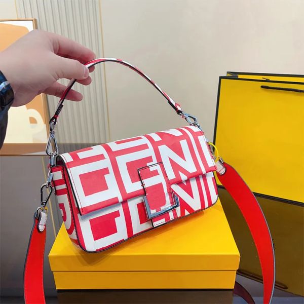 

vintage baguette cross body designer shoulder bags for womens luxury leather totes fashion message bag f printing mens handbag purse bumbags
