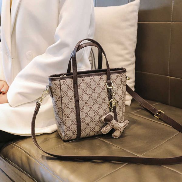 

2023 fashion letters designer bags hand women's korean single-shoulder cross-body small square bag large capacity women handbags 50% of