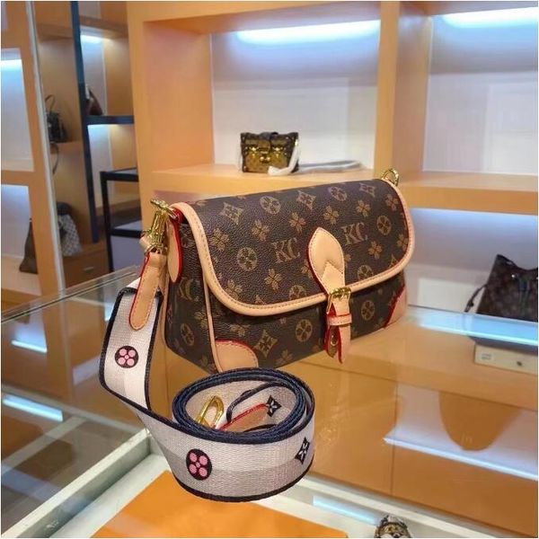 

women shoulder ba fashion postman bag women satchel clutch cross body luxury genuine leather hobo chain handbag presbyopic drawstring bucket