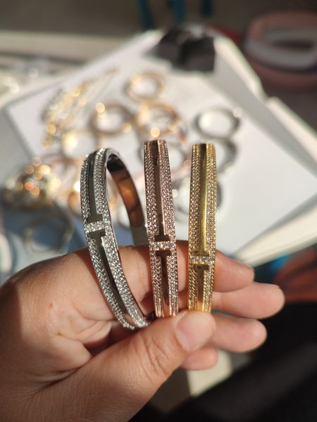 

gold diamond thick bangle bracelet gold bangles for women chain necklace pendants womens valentine day designer luxury jewellery wedding who, Black