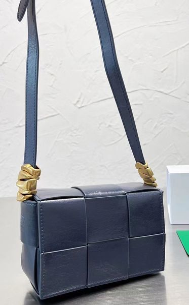 

designer bag bags gold chain shoulder leather lady single wallets woven handbags women fashion claic cross body totes purses popular 2023