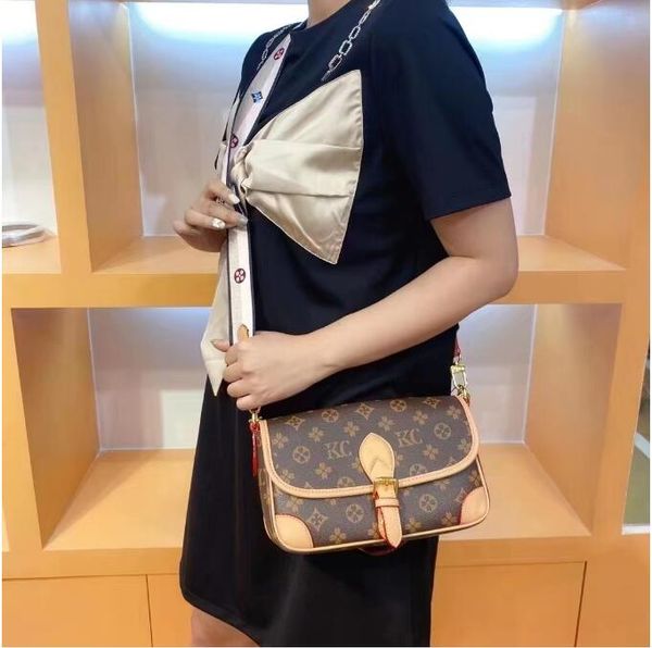 

hobo women shoulder ba fashion postman bag women satchel clutch cross body luxury genuine leather hobo chain handbag presbyopic drawstring b