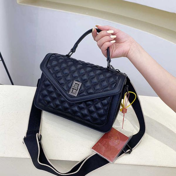 

2023 fashion letters designer bags women's texture handheld one shoulder straddle korean versatile bag women handbags 50% off discount