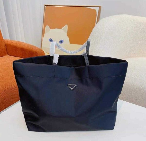 

nylon totes bags woman designer bag luxury handbag shoulder tote bag fashion shopping purse casual beach handbags medium size 5a