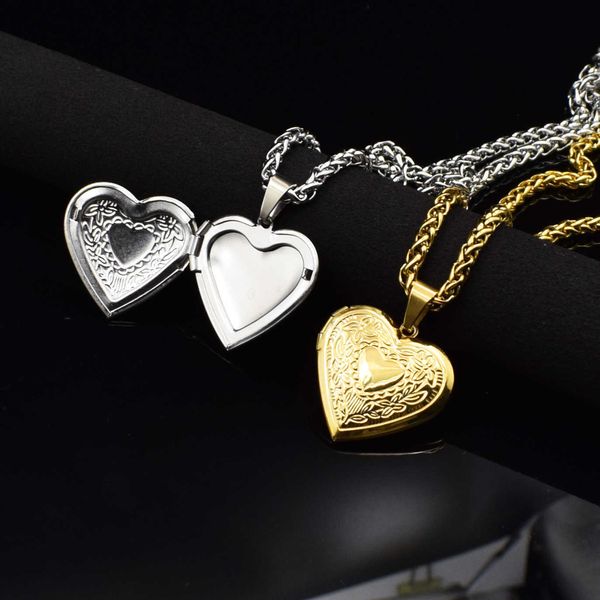 

titanium steel heart-shaped p frame necklace pendant fashion versatile, Black