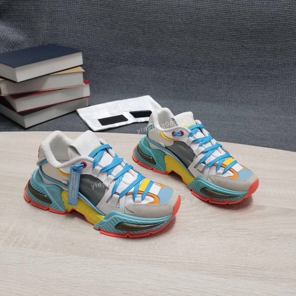 

2023 designer boots woman platform sneaker shoes indentations high quaitly sandal slipper shoe canvas classic man trainer, Black
