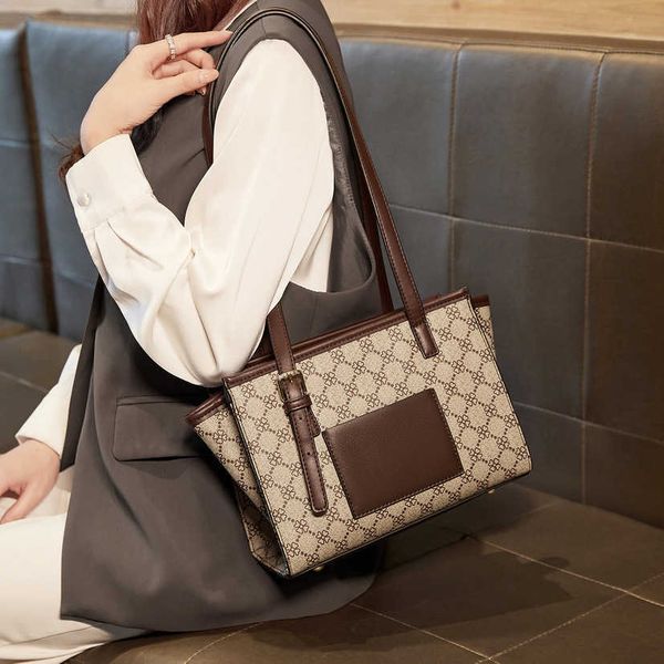 

2023 fashion letters designer bags women's tote casual versatile shoulder bag handbag women handbags 50% off discount sale