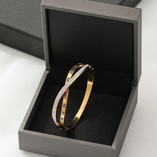 

High-quality designer Roman digital bracelet with diamond digital cross titanium steel bracelet anniversary gift wholesale