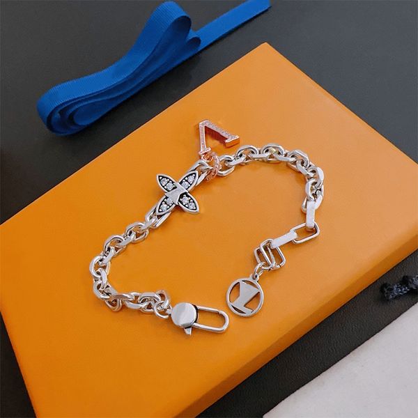 

luxury bracelet for women designers bracelet retro fashion must-have bracelet both men and women can wear the same pair style, Golden;silver