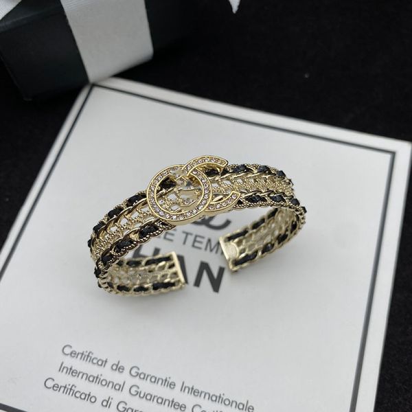 

2023 new fashion metal hollowed out holster bracelet retro temperament female style open bracelet, Black