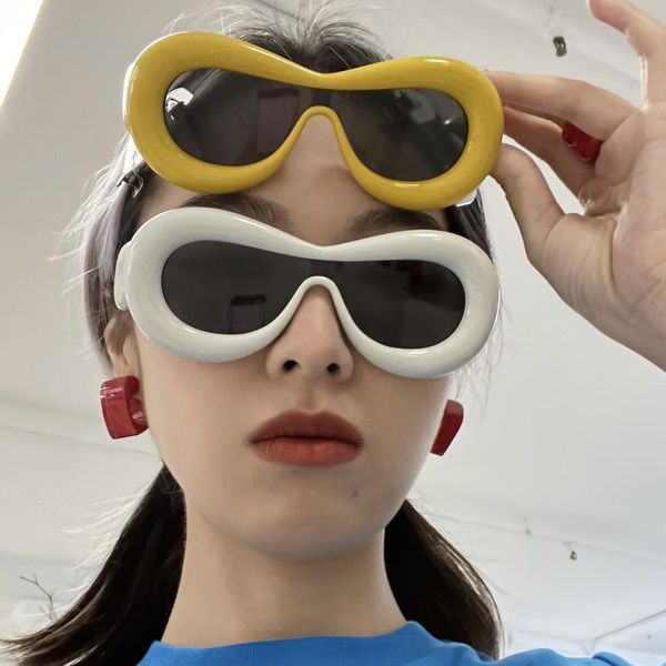 

designer sunglasses eyewear frames mens sunglasses new trend conjoined sunglasses street sbread expansion funny candy color 2023 men and wom, White;black