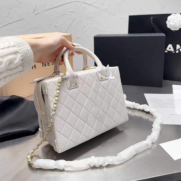 

womens classic handle case bag with gold chain crossbody bag multi color large capacity multi purpose outdoor luxury designer purse card bag