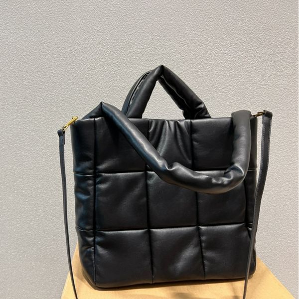 

designer totes large capacity classic shape of bean curd single shoulder handbags shopping bag