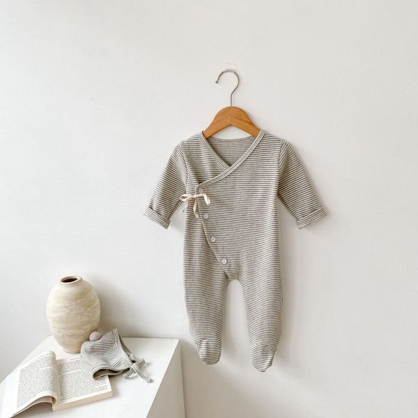 

jumpsuits kid boy simple striped soft single breasted romper girl autumn fashion cotton long sleeves jumpsuit with cute bear cap 230228, Blue