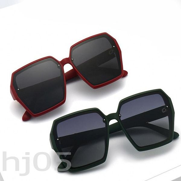 

ordinary women sunglasses trendy polarized sunglass plastic large frame with letters lunette de soleil vintage classic designer luxury glass, White;black