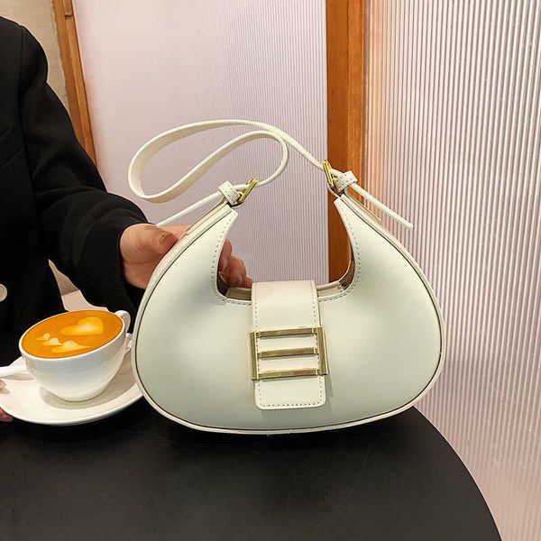 

2023 luxury underarm female summer new crescent single shoulder net red live locking dumpling baghigh