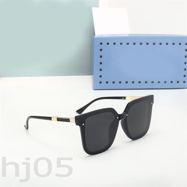 

designer sunglasses luxury mens glasses designer shades holiday beach uv protection gafas de sol delicate brown polarized sunglasses pj011 b, White;black