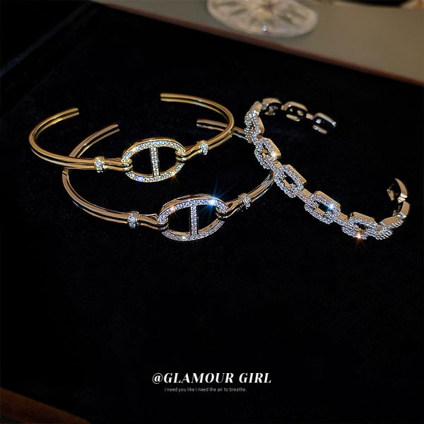 

High-quality designer zircon oval pig nose chain open bracelet design sense Small crowd bracelet fashion jewelry wholesale