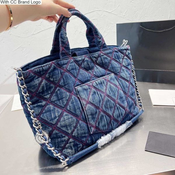 

luxury cc totes 22ss womens designer totes denim embroidered shopping bag luxury handbags quilted plaid silver metal chain bag large capacit