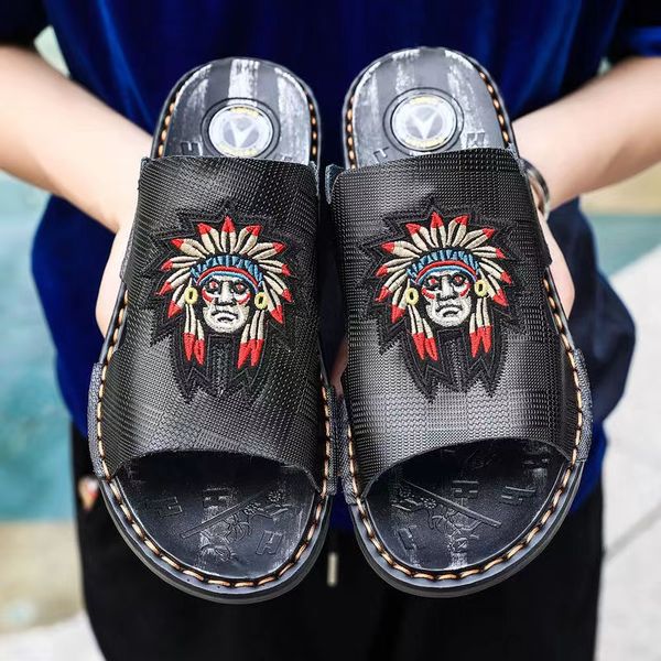 

slippers for men leather outdoor sandals 2023 summer new fashion outside wear beach a word drag men's trend sandals, Black