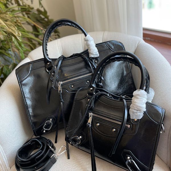 

large handbag brand bag 2023 city rivet tassel sheepskin locomotive bag single shoulder bag diagonal span bag handbag lady bag handbag name