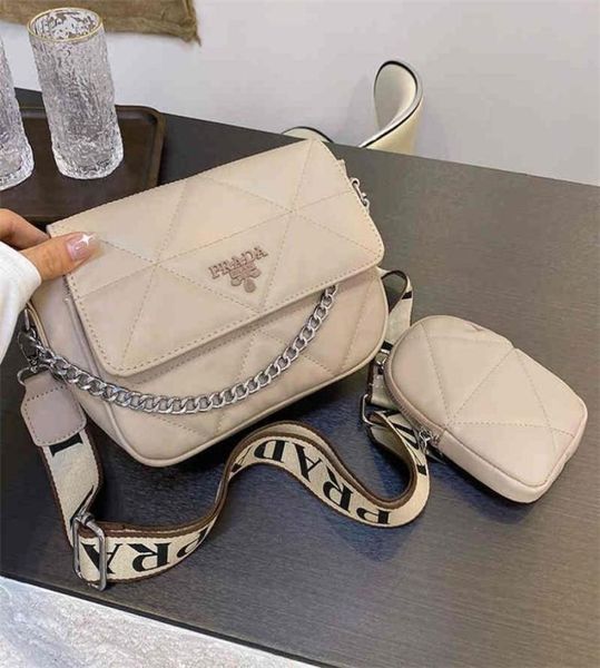 

purses 70 off super fengxiang lock chain single shoulder oblique span net red small square bag6343649