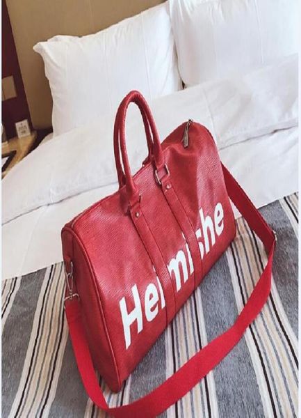 

2020 fashion black water ripple 45cm sports duffle bag red luggage m53419 man and women duffel bags with lock tag5657645