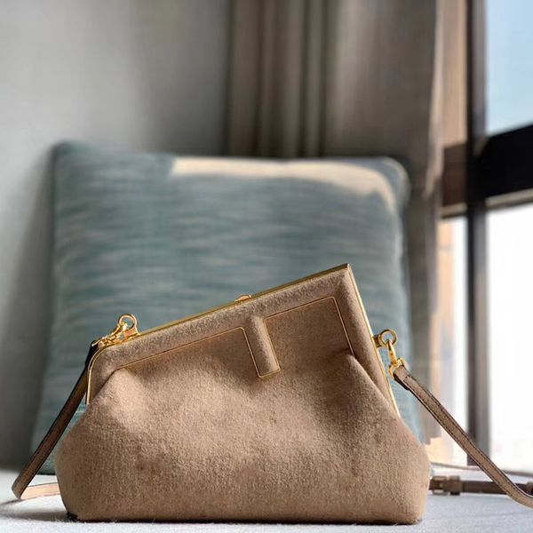 

designer clutch bag genuine leather handbag 26cm luxury shoulder bag delicate knockoff crossbody bag with box yf001