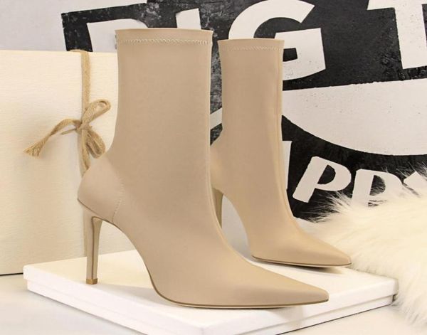 

authentic kneehigh women boots winter warm square platform high heel boots ladies vintage leather lace up long booties for women4999662, Black