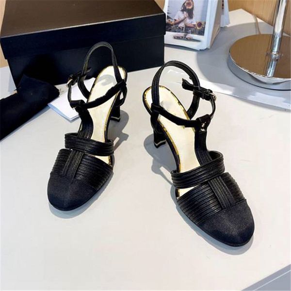 

fashion dress shoes 2023 channel women leather high heel metal buckle letter logo wedding party business casual flat shoes 09-01, Black